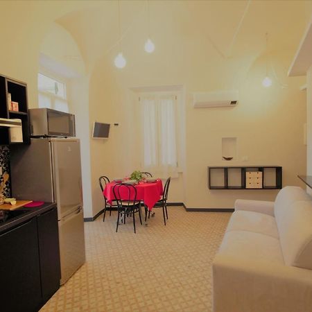 Il Geranio Apartment ฟีนาเลลีกูเร ภายนอก รูปภาพ