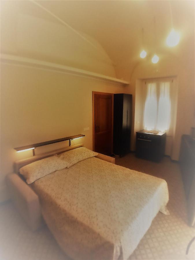 Il Geranio Apartment ฟีนาเลลีกูเร ภายนอก รูปภาพ
