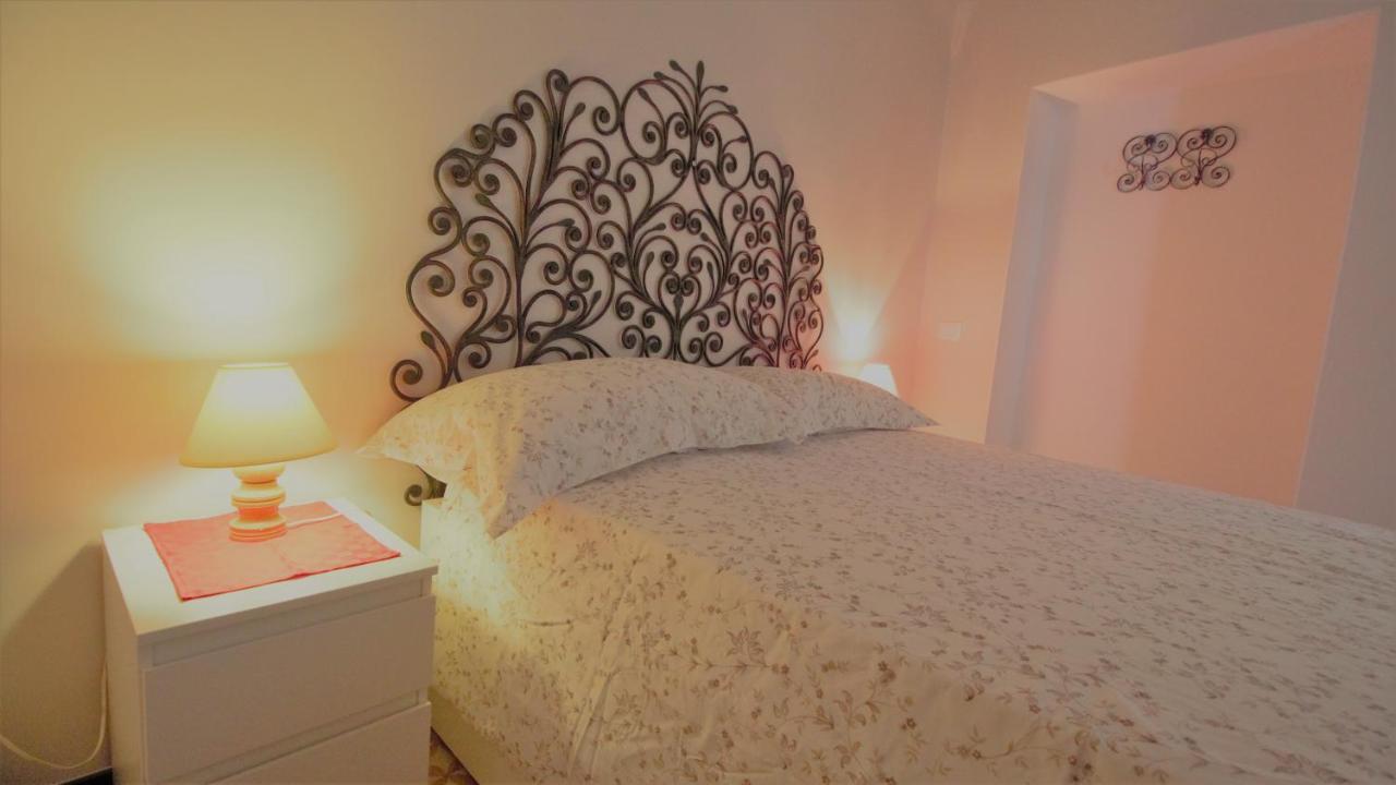 Il Geranio Apartment ฟีนาเลลีกูเร ภายนอก รูปภาพ